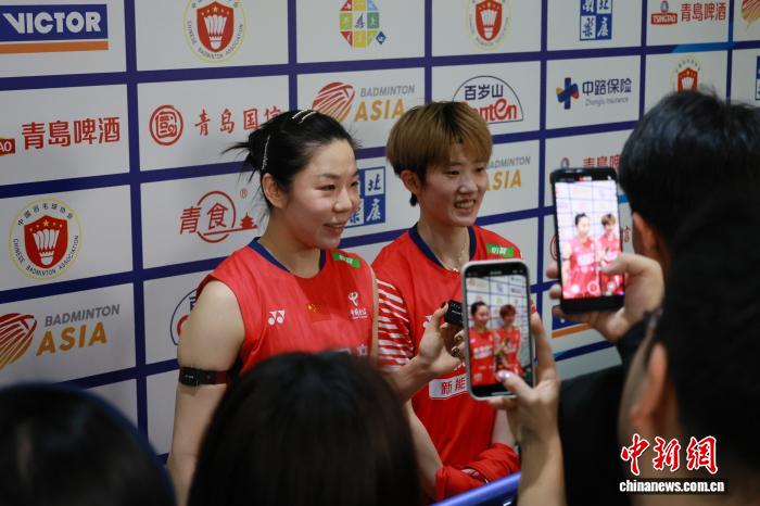 中国羽毛球女队力克马来西亚晋级亚团赛八强