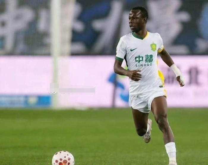 京鲁大战山东泰山两连胜 北京国安体能短板成败