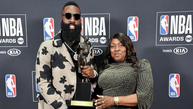 哈登赛后剖析球队三分困境：凯尔特人是标杆，