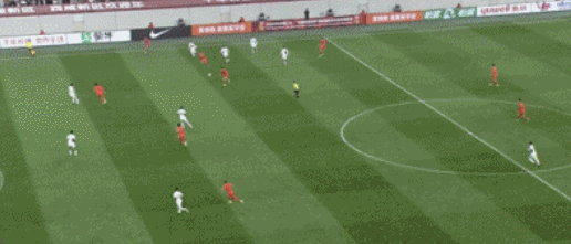 中国U23男足2-2泰国U23，主裁争议红牌引热议