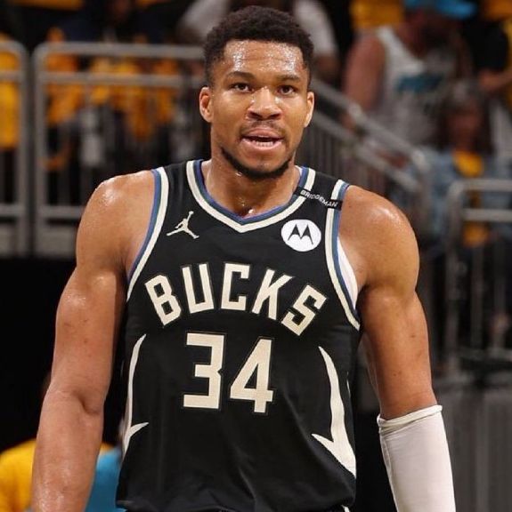 雄鹿与字母哥陷入复出僵局 球队拒绝医疗许可引