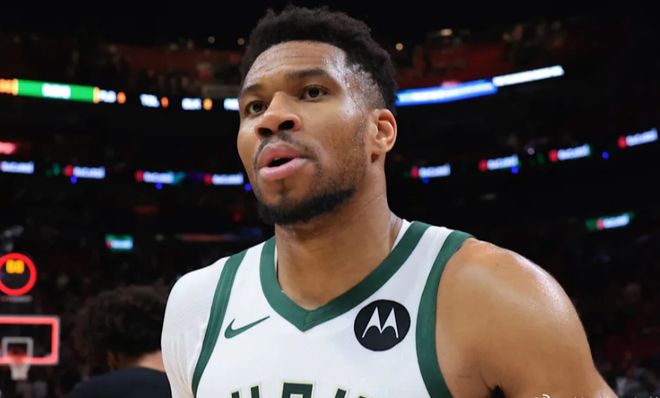 雄鹿与字母哥陷入复出僵局 球队拒绝医疗许可引