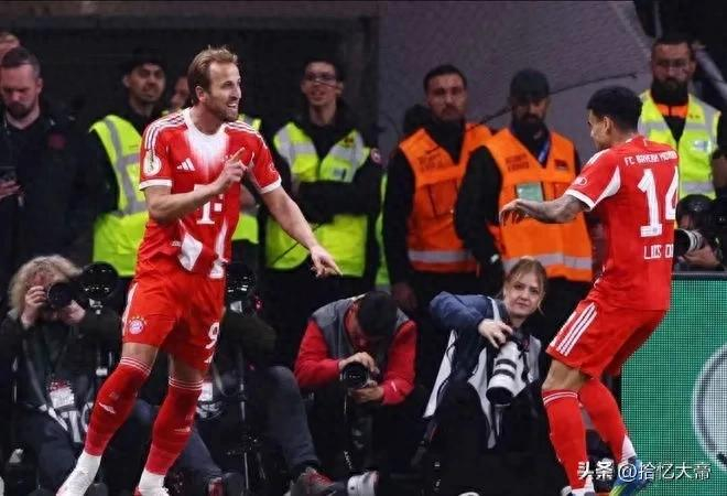 拜仁横扫勒沃库森挺进德国杯决赛 曼城逆转登顶